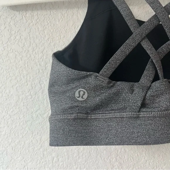 Lululemon NWOT Heather Grey Energy Sports Bra Size 6 - Picture 6 of 7